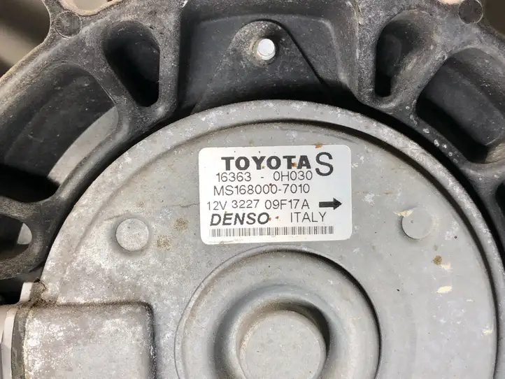 Toyota Avensis T250 (2003 - 2006) 163630H030 Дифузор радиатора — фото 3