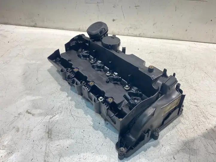 BMW 5 E60 E61 (2004 - 2010) 7797613 Крышка головки блока цилиндров — фото 2