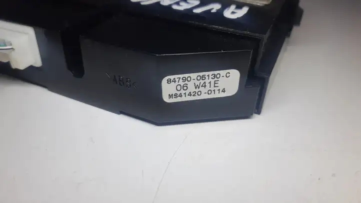 Toyota Avensis T250 (2006 - 2009) 8479005130C Кнопка обогрева стекла — фото 5