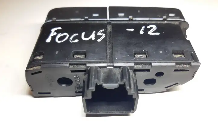 Ford Focus (2011 - 2015) AM5T18C621AB Кнопка обогрева стекла — фото 2