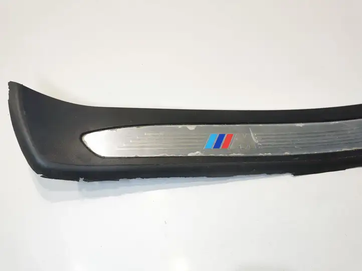 BMW 5 E60 E61 (2004 - 2010) 60829010 Внутренняя отделка заднего порога — фото 2