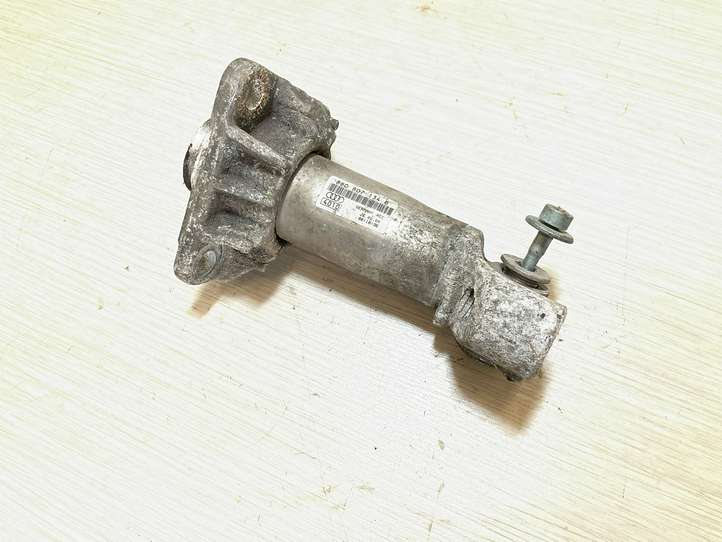 Audi A4 (2000 - 2006)  8E0807134B Передний aмортизатор бампера