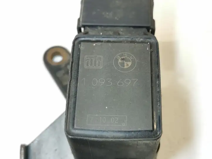 BMW 5 E39 (1996 - 2003) 1093697 Датчик уровня фар — фото 3
