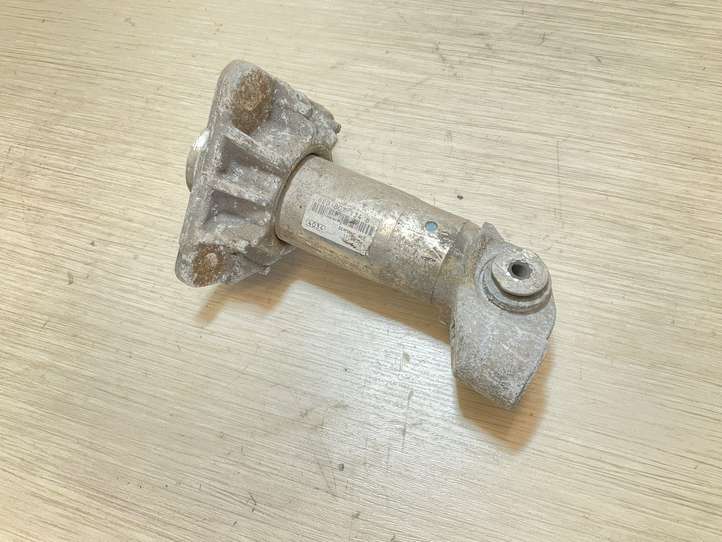 Audi A4 (2000 - 2006)  8E0807134B Передний aмортизатор бампера