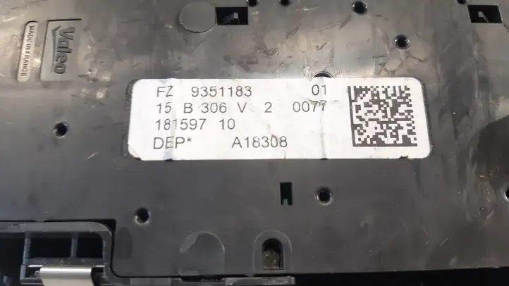 BMW 1 F20 F21 (2011 - 2019) 18159710 Передняя подсветка — фото 3