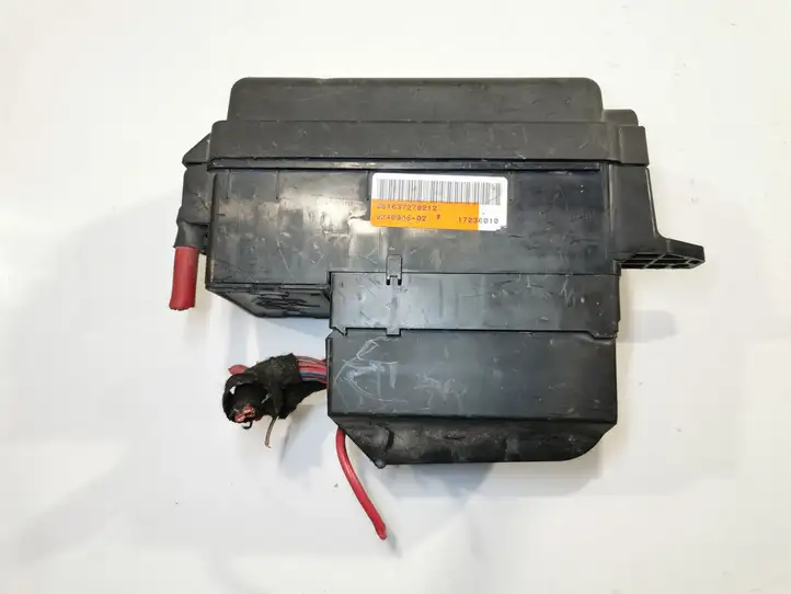 Mini One Cooper Coupe R56 (2004 - 2014) 081637270212 Блок предохранителей — фото 2