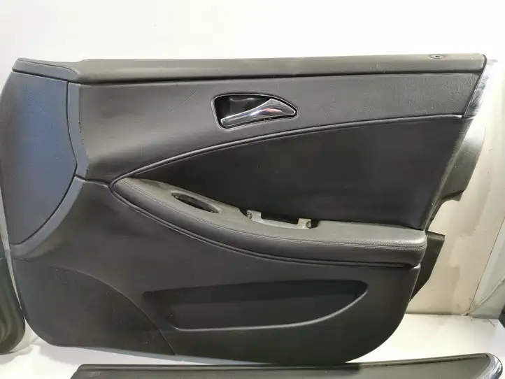 Mercedes-Benz CLS C219 (2003 - 2011) Обшивка передней двери — фото 6