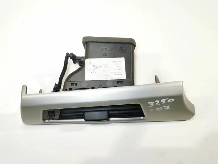 BMW 3 E90 E91 (2005 - 2012) 9151165 Боковой воздушный дефлектор — фото 2