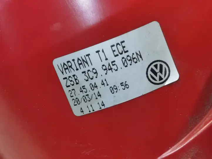 Volkswagen PASSAT B6 (2005 - 2010) 3C9945096N Задний фонарь в кузове — фото 3