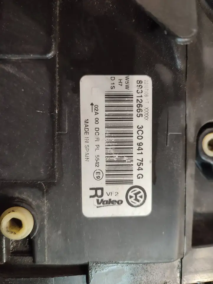 Volkswagen PASSAT B6 (2005 - 2010) 3C0941754G Передняя фара — фото 2
