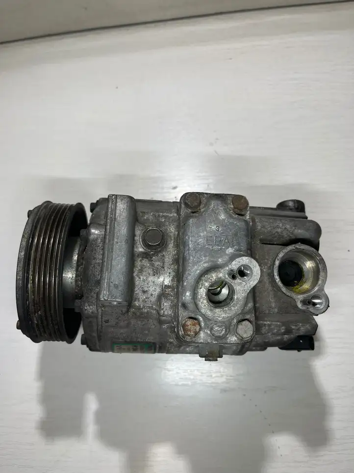 Audi A3/S3 8P (2003 - 2005) 1K0820803G Компрессор (насос) кондиционера воздуха — фото 2