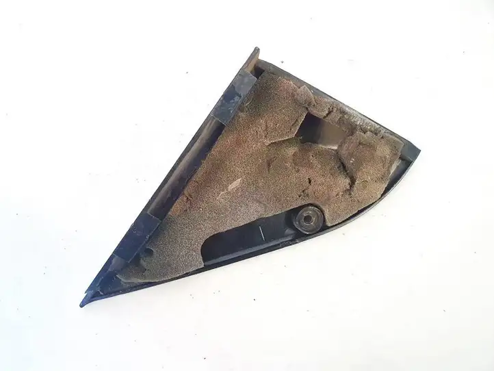 Ford Fiesta (2000 - 2005) Прочие детали салона — фото 3