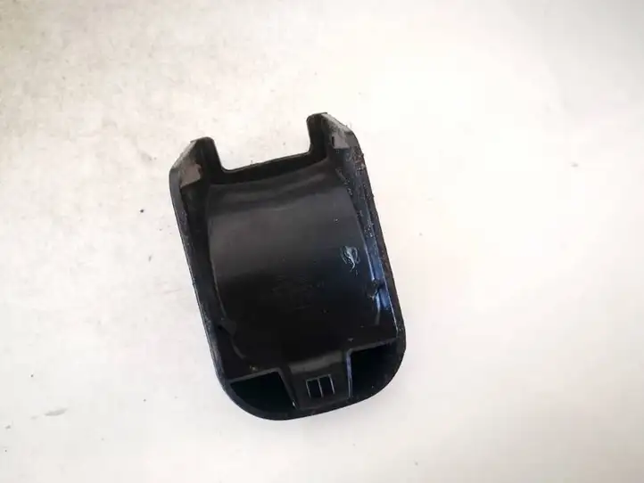 Hyundai Santa Fe (2005 - 2009)  880982b000 Другая деталь салона