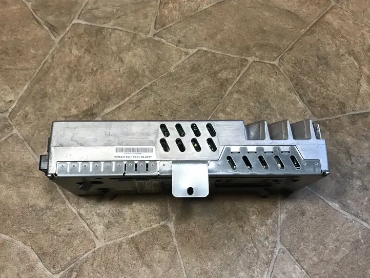 BMW 5 G30 G31 (2016 - ) 6995395 Усилитель звука — фото 4