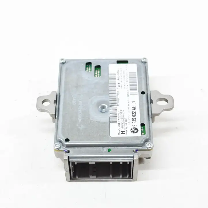 BMW X3 G01 (2018 - 2024)  9835622 Звукоусилитель