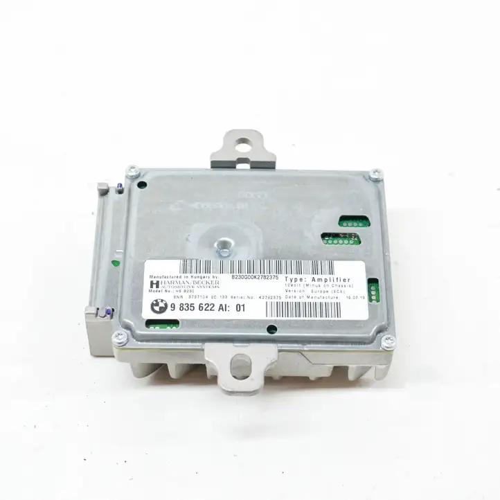 BMW X3 G01 (2018 - 2024)  9835622 Звукоусилитель