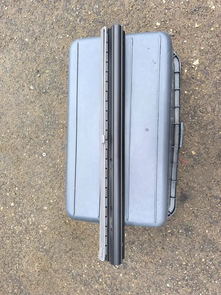 Volkswagen Multivan T5 (2003 - 2015) 9902001470 Солнцезащитная шторка заднего бокового окна — фото 2
