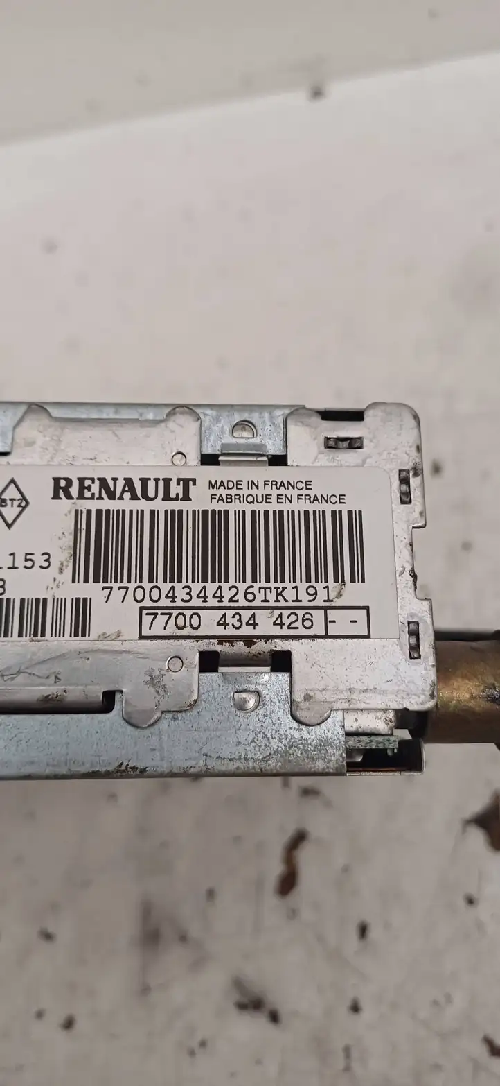 Renault Scenic I (1996 - 2003) 7700434426 Магнитола / мультимедийная система — фото 3