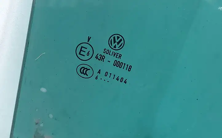 Volkswagen PASSAT B6 (2005 - 2010) 43R000118 Стекло задней двери — фото 2