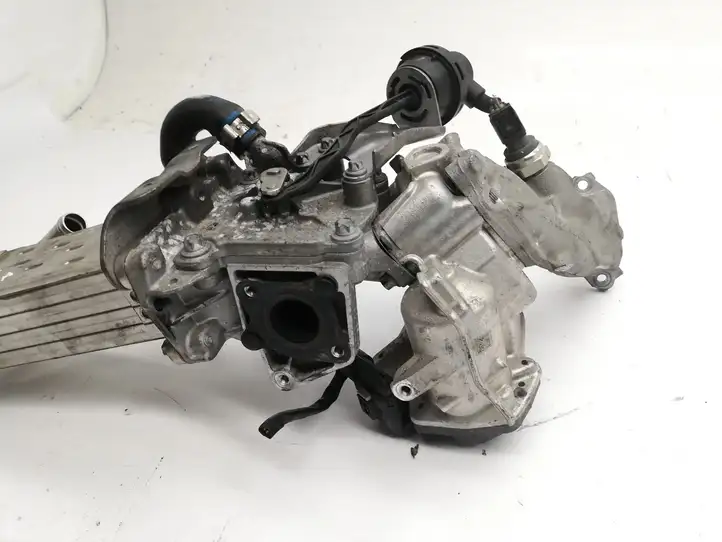 Mercedes-Benz E A207 (2010 - 2017) A6511400275 Охладитель клапана EGR — фото 4