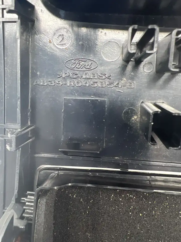 Ford Ranger (2019 - )  an39r045b54b Ячейка солнцезащитных очков