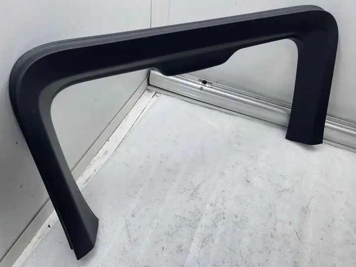 Tesla Model Y (2019 - 2024) 1622262 Верхняя обшивка у окна — фото 3