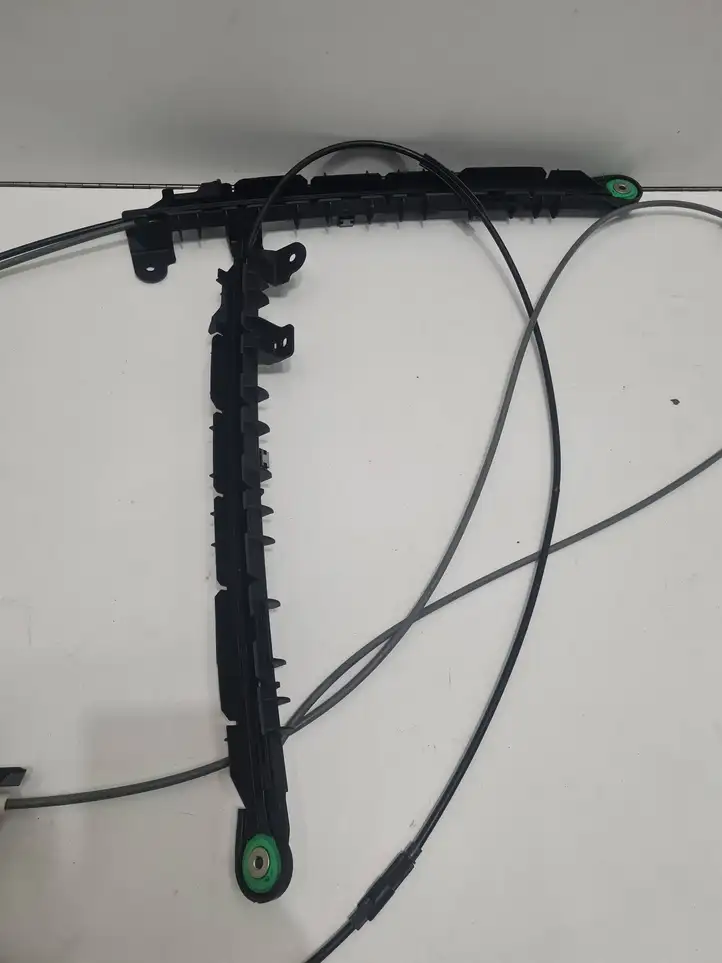 Audi A6 (2014 - 2018)  LH933811103  Механизм жалюзи багажника (шторки)