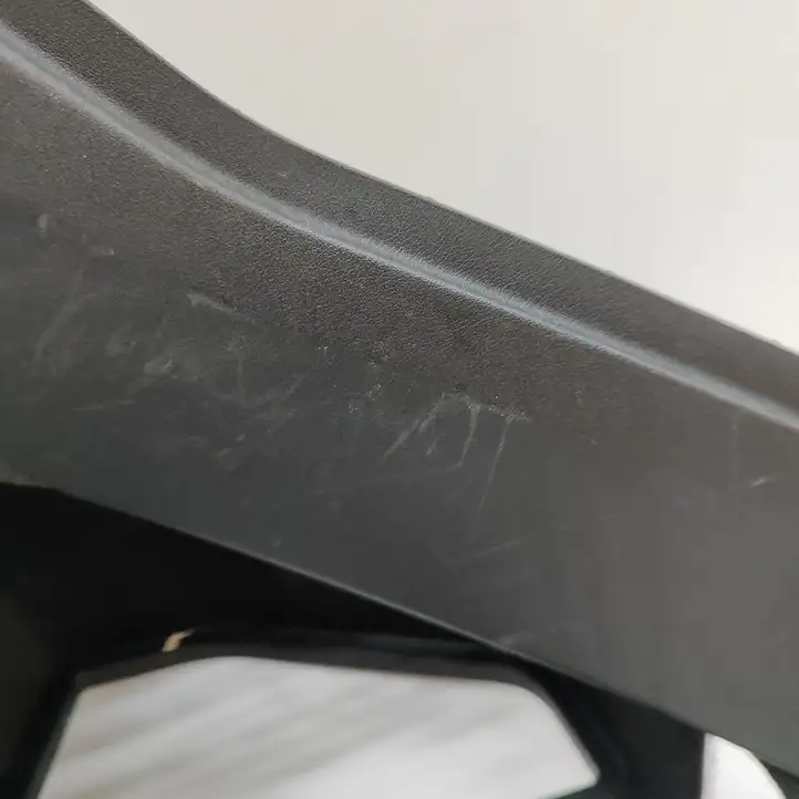 Porsche Taycan 9J1 (2019 - )  9J0868224E Боковая панель