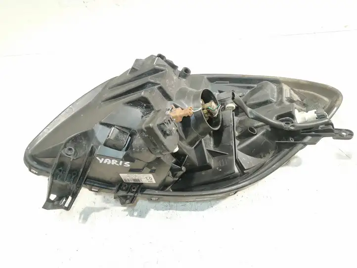 Toyota Yaris (2005 - 2009) 811500D120 Передняя фара — фото 3