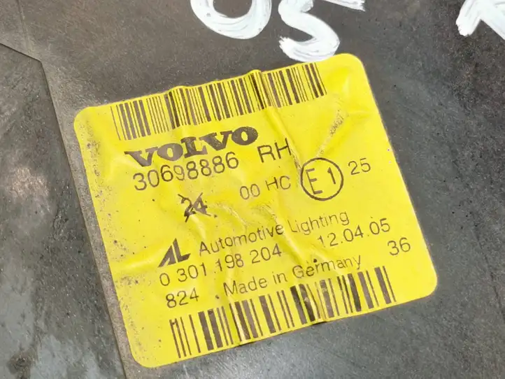 Volvo V50 (2004 - 2008) 30698886 Передняя фара — фото 4