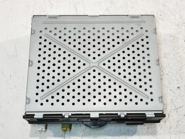 Audi A6 S6 C6 4F (2008 - 2011) 4F0035541L Усилитель звука — фото 1