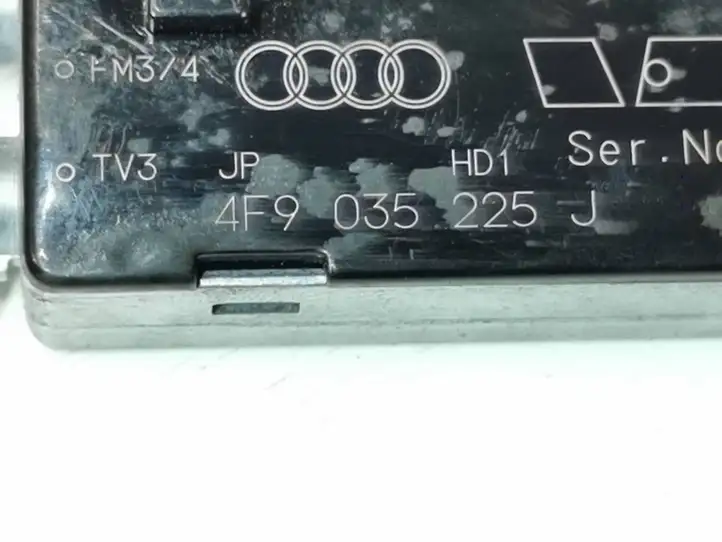 Audi A6 S6 C6 4F (2008 - 2011) 4F9035225J Усилитель антенны — фото 3