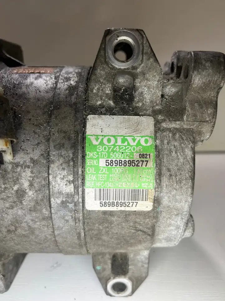 Volvo XC70 (2004 - 2007) 30742206 Компрессор (насос) кондиционера воздуха — фото 6