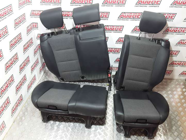 Mercedes-Benz A W169 (2004 - 2012)  A1698200104 Комплект салона
