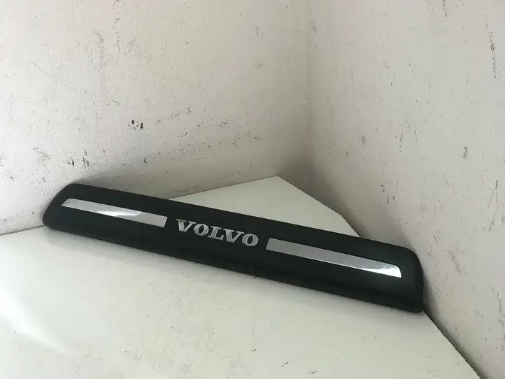 Volvo V50 (2004 - 2008) 30744287 Внутренняя отделка переднего порога — фото 2