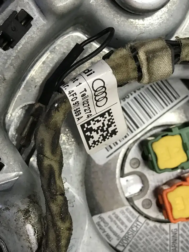 Audi A4 S4 B7 8E 8H (2004 - 2009) 4F0880201S Подушка безопасности руля — фото 6