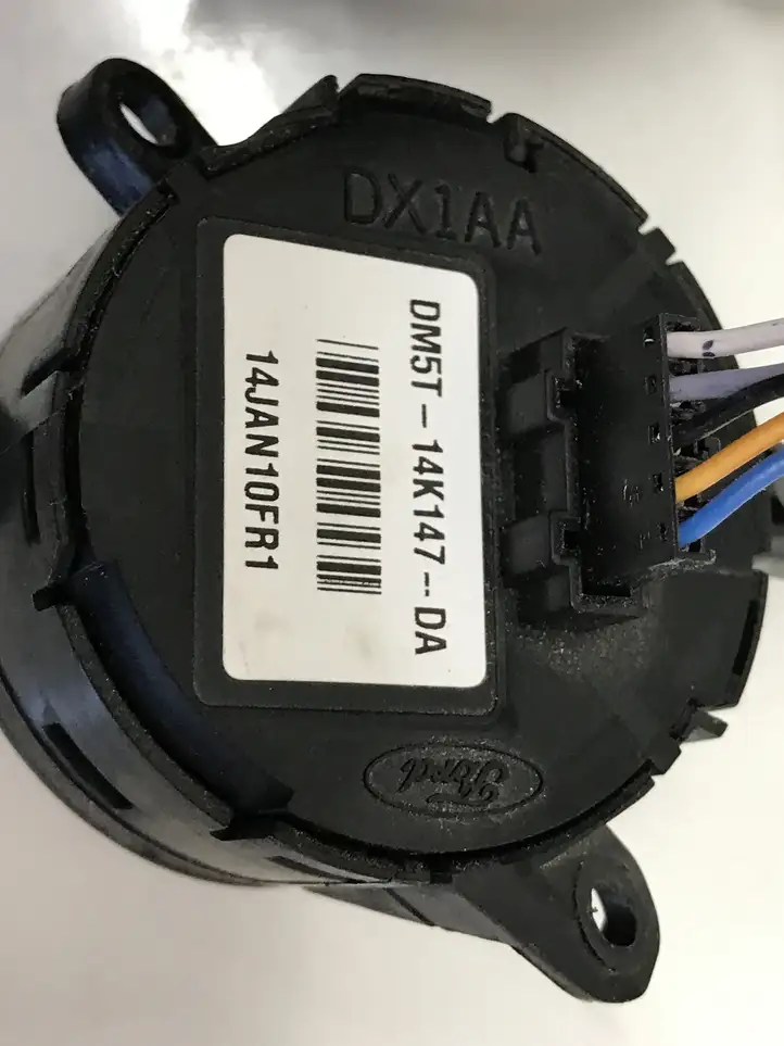 Ford Focus (2011 - 2015) AM5T14K147AA Кнопки на рулевом колесе — фото 6