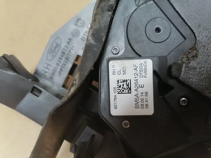 Ford Focus (2011 - 2015) BM5AA26412AF Замок задней двери — фото 4
