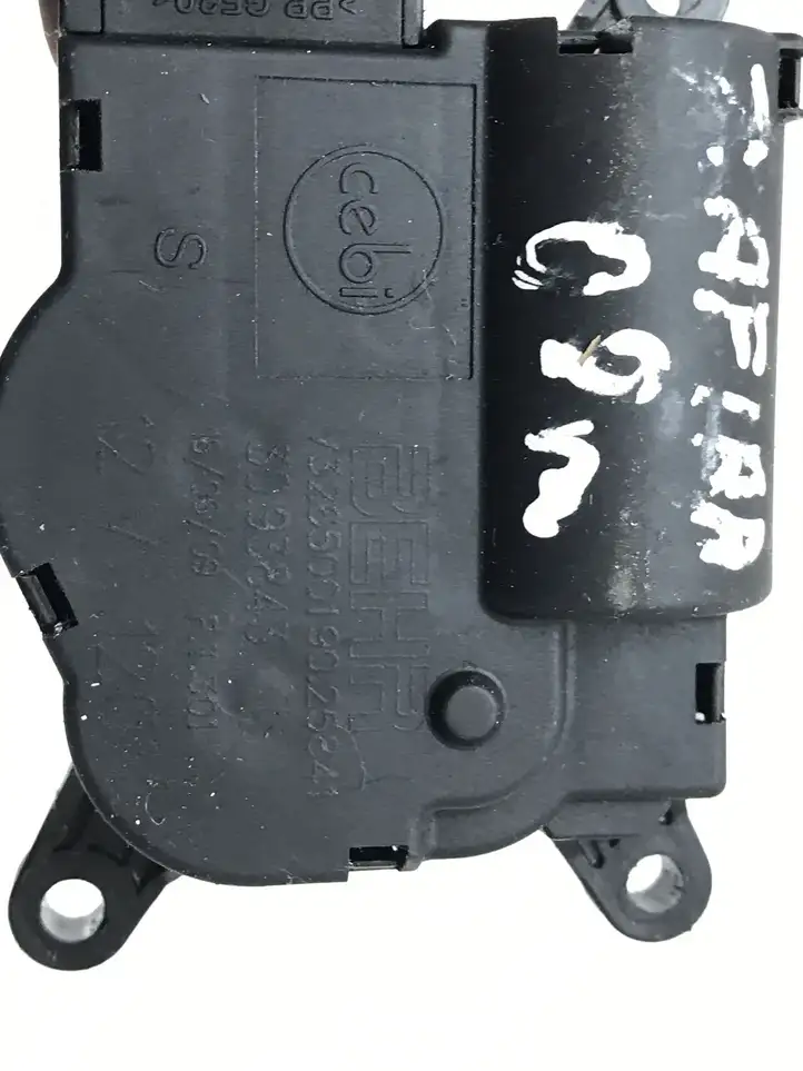Opel Meriva B (2010 - 2014) 3093843 Двигатель задвижки потока воздуха — фото 5