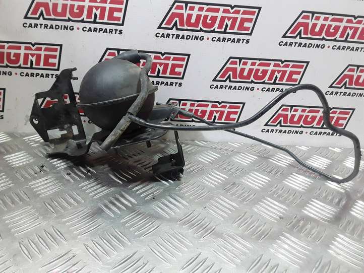 Audi A4 (2007 - 2011)  054129808 Воздушный резервуар вакуума