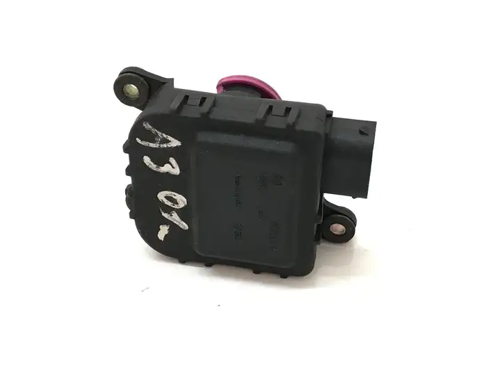 Audi A3/S3 8L (2000 - 2003) 0132801213 Двигатель задвижки потока воздуха — фото 1