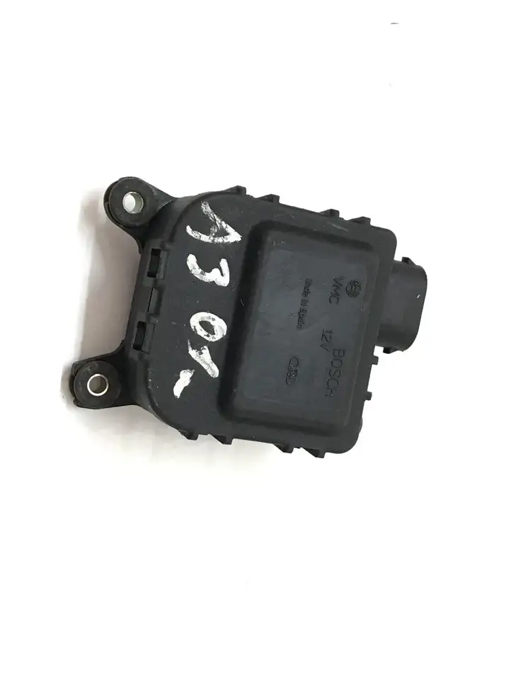 Audi A3/S3 8L (2000 - 2003) 0132801213 Двигатель задвижки потока воздуха — фото 2