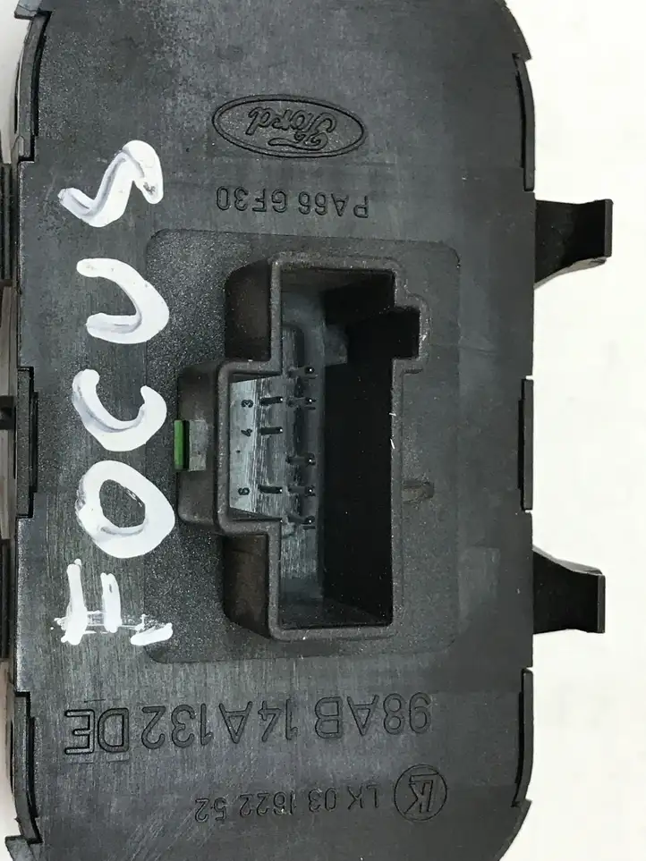 Ford Focus (1998 - 2004) 98AB14A132DE Кнопка стеклоподъемников — фото 5