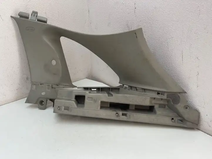 Renault Clio III (2005 - 2012) 8200611771 Верхняя обшивка стойки D — фото 1
