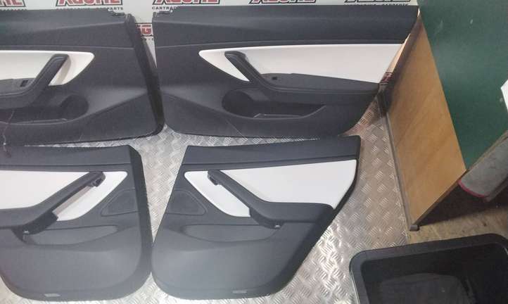 Tesla Model 3 (2017 - 2023)   Комплект салона