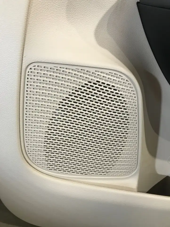 Chrysler Pacifica (2016 - ) 5SD291D2AG Обшивка передней двери — фото 5