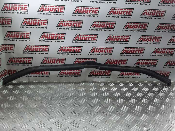 BMW 5 E60 E61 (2004 - 2010)  51117063835 Верхняя часть панели радиаторов (телевизора)