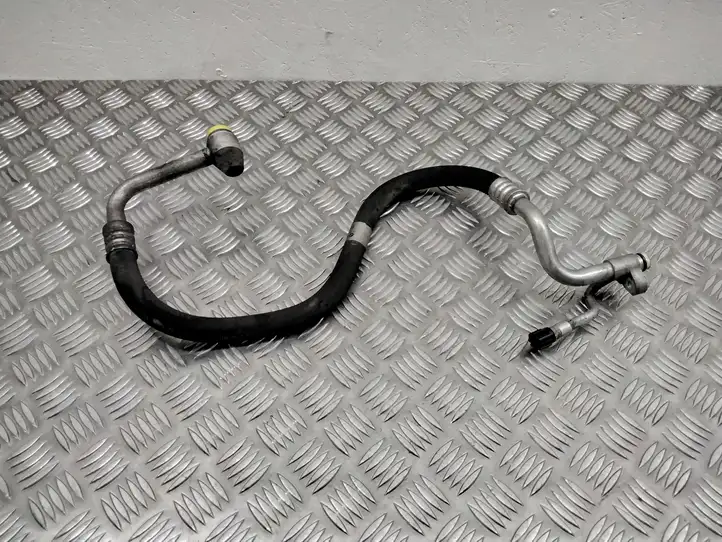 BMW 3 E90 E91 (2005 - 2012) 923258501 Трубки и шланги кондиционера — фото 1