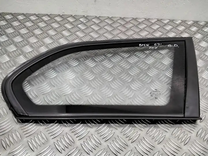 BMW 3 E90 E91 (2005 - 2012) 7119952 Заднее боковое стекло — фото 1