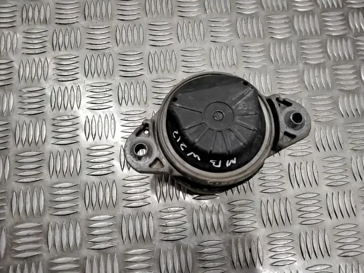 Mercedes-Benz E W212 (2009 - 2016) 2122403217 Опора двигателя — фото 4